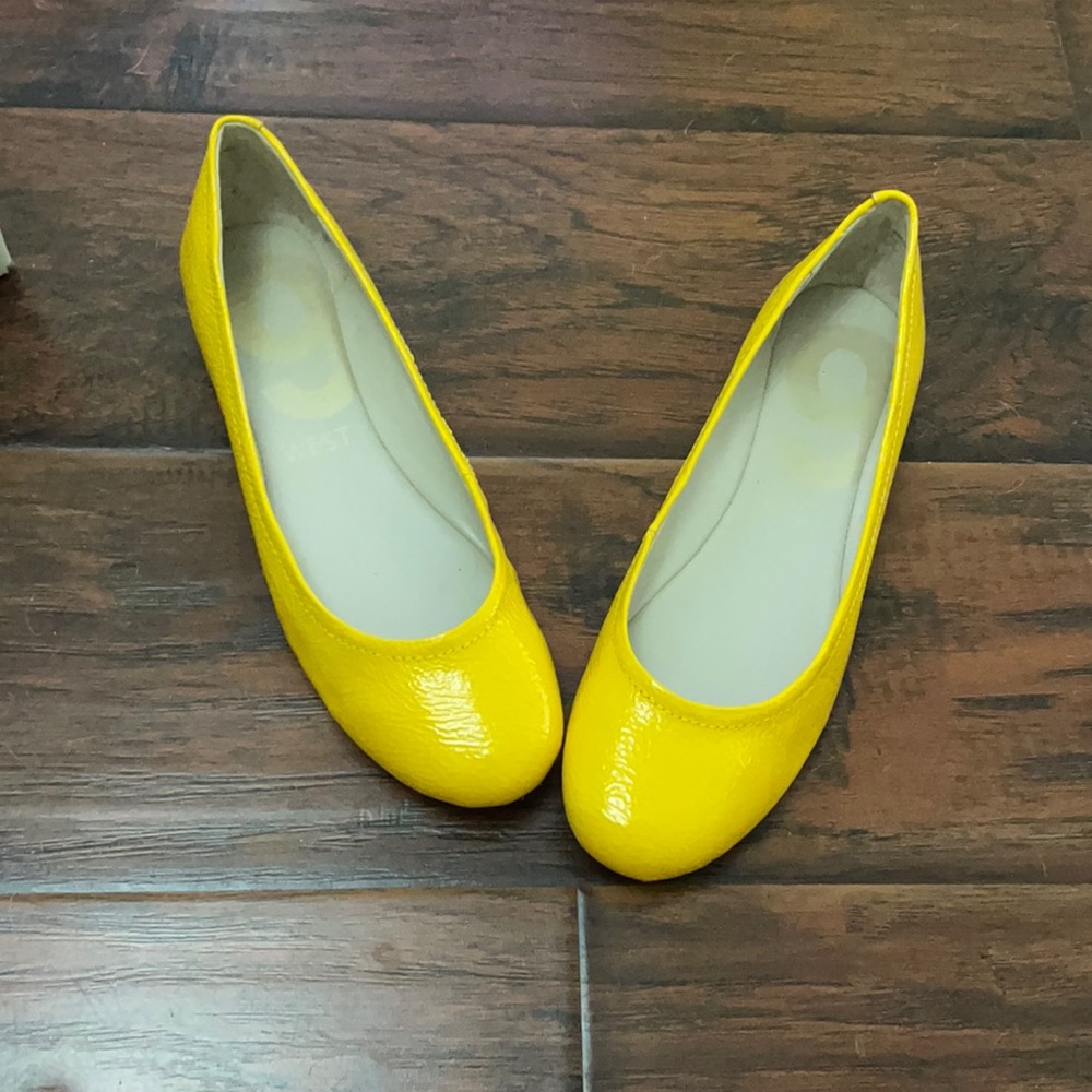 Nine West Yellow flats